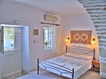 Politimi Studios Amorgos Dış mekan fotoğraf